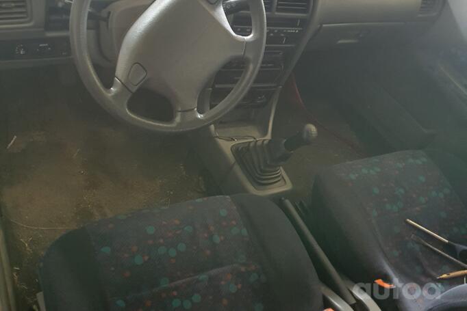 Subaru Justy 2 generation