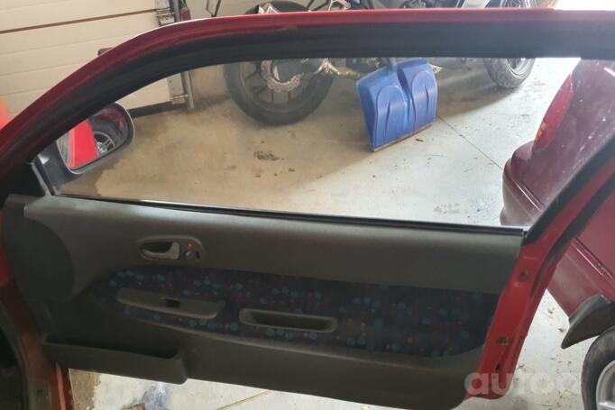 Subaru Justy 2 generation