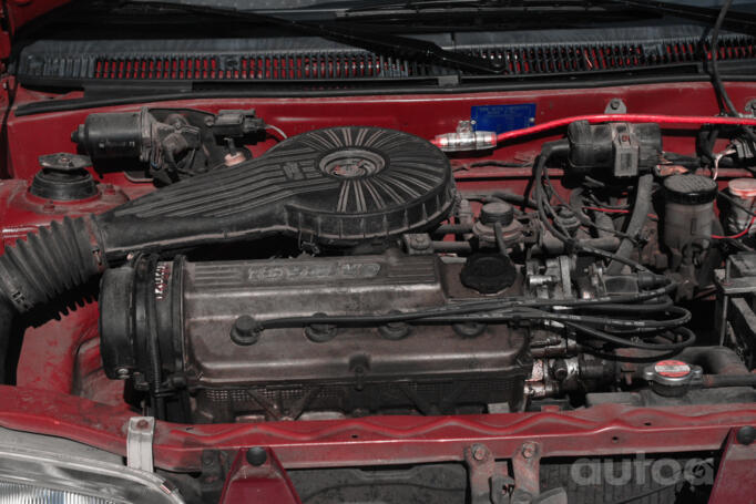 Suzuki Swift 2 generation Sedan 4-doors