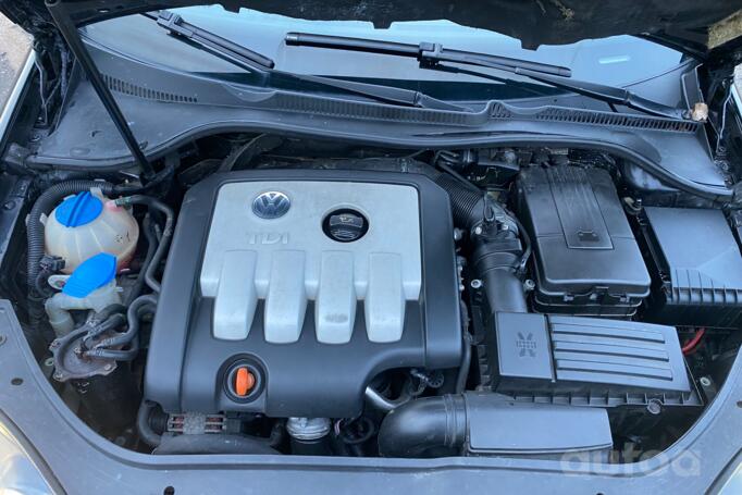 Volkswagen Golf 5 generation Hatchback 5-doors