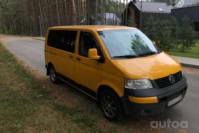 Volkswagen Transporter T5 Minivan 4-doors