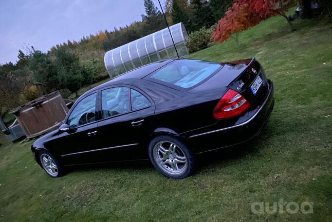 Mercedes-Benz E-Class W211 Sedan