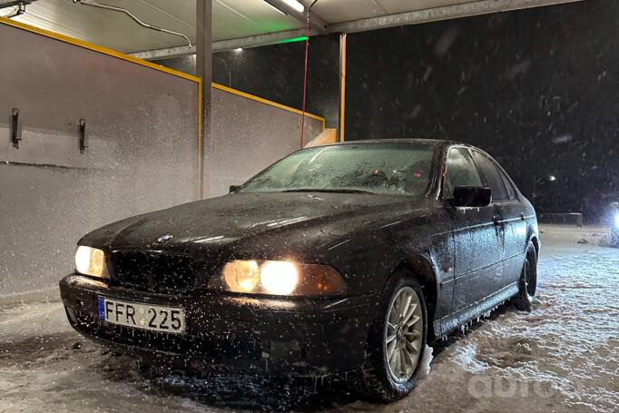 BMW 5 Series E39 Sedan 4-doors