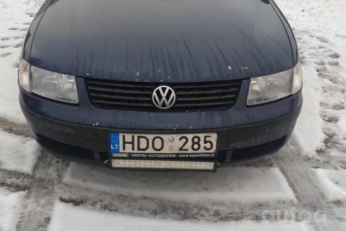 Volkswagen Passat B5 Sedan 4-doors