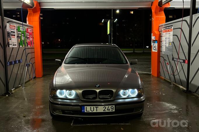 BMW 5 Series E39 Sedan 4-doors