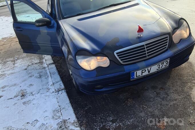 Mercedes-Benz C-Class W203/S203/CL203 Sedan