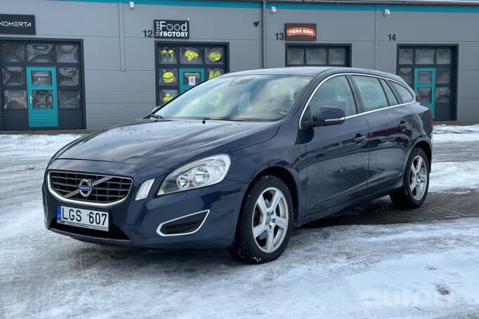 Volvo V60 1 generation wagon
