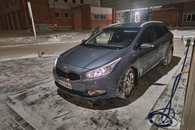 Kia Cee'd 2 generation SW wagon