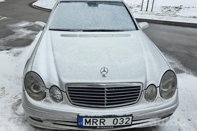 Mercedes-Benz E-Class W211 Sedan
