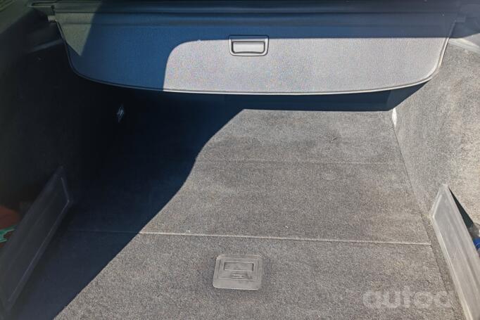 Volkswagen Passat B6 wagon 5-doors