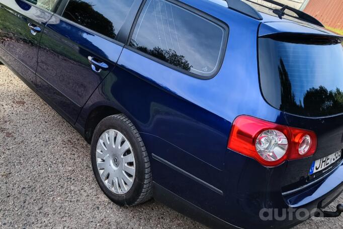 Volkswagen Passat B6 wagon 5-doors