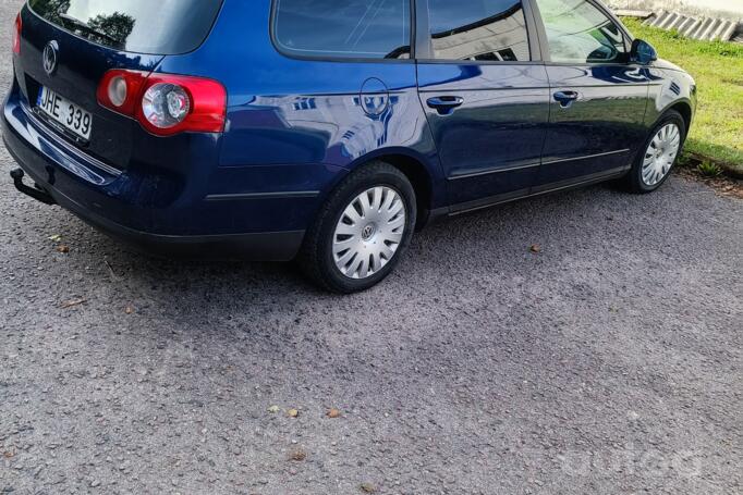 Volkswagen Passat B6 wagon 5-doors