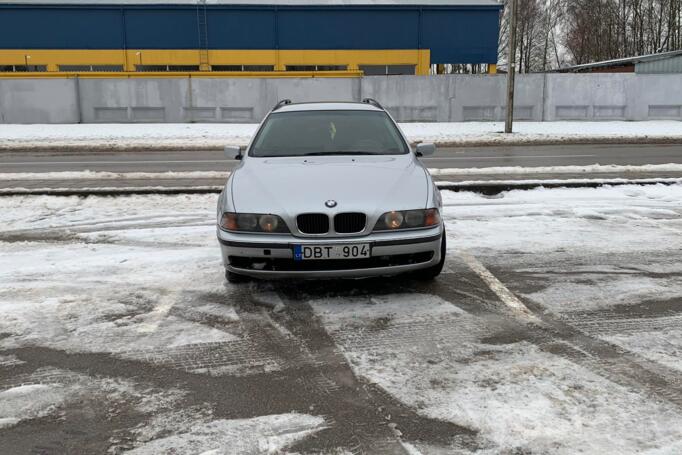 BMW 5 Series E39 Touring wagon
