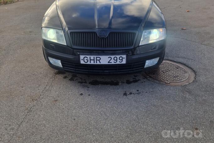 Skoda Octavia 2 generation Combi wagon 5-doors