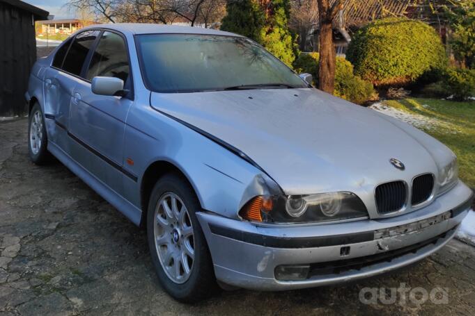 BMW 5 Series E39 Sedan 4-doors
