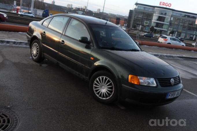 Volkswagen Passat B5 Sedan 4-doors
