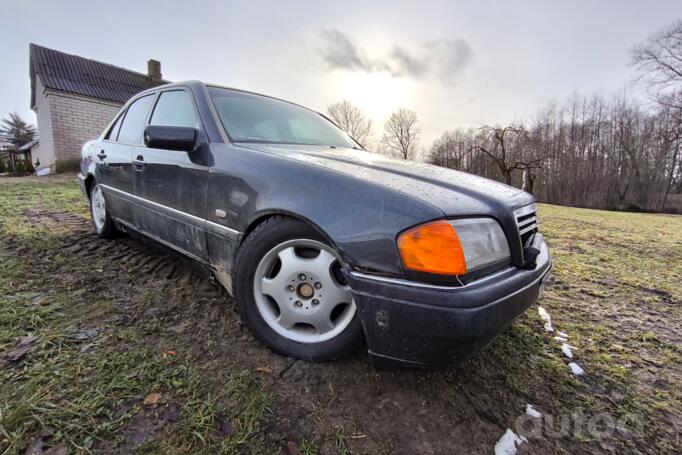 Mercedes-Benz C-Class W202/S202 Sedan