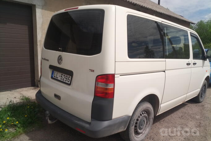 Volkswagen Transporter T5 Minivan 4-doors