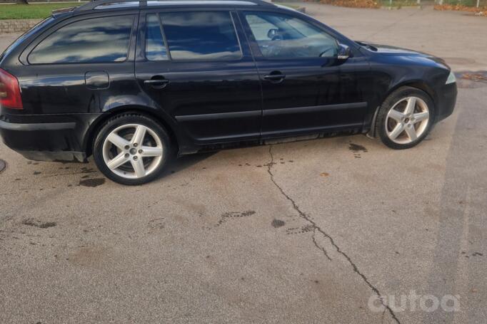 Skoda Octavia 2 generation Combi wagon 5-doors