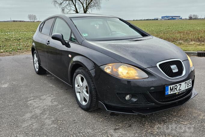 SEAT Leon 2 generation Hatchback 5-doors