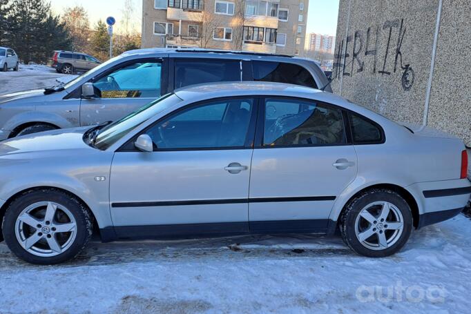 Volkswagen Passat B5 Sedan 4-doors