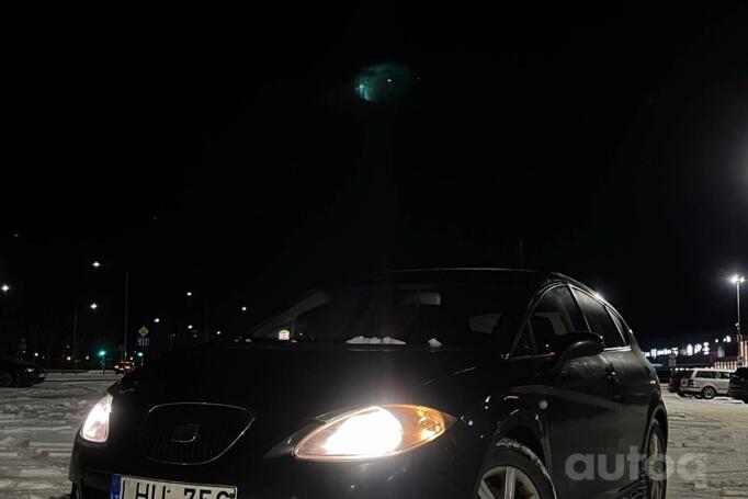 SEAT Leon 2 generation Hatchback 5-doors