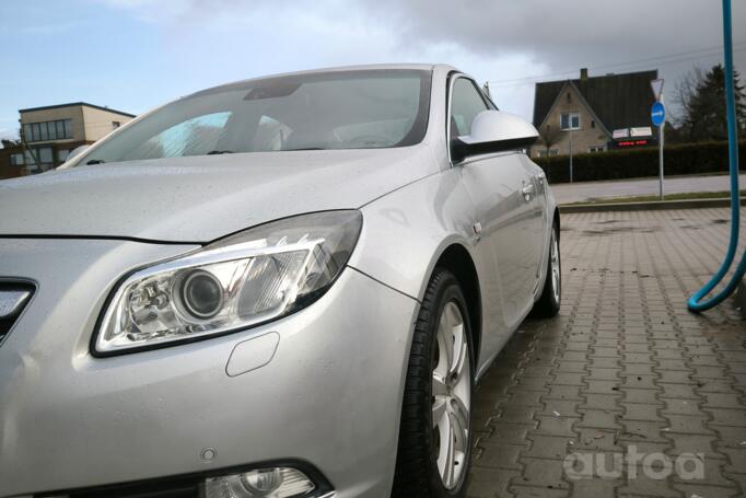 Opel Insignia A Sedan 4-doors