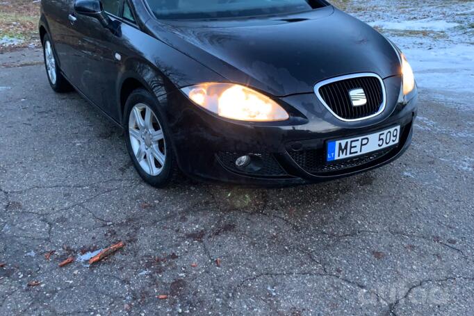 SEAT Leon 2 generation Hatchback 5-doors