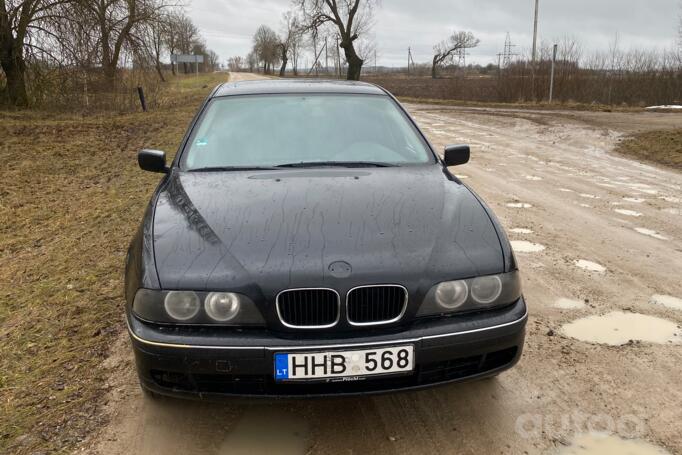 BMW 5 Series E39 Sedan 4-doors