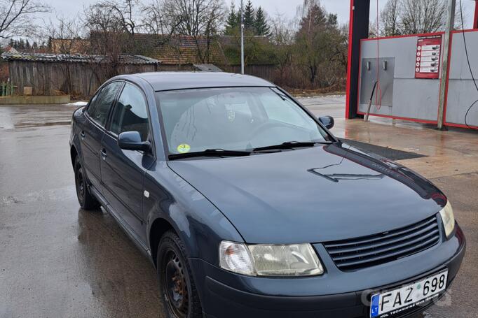 Volkswagen Passat B5 Sedan 4-doors