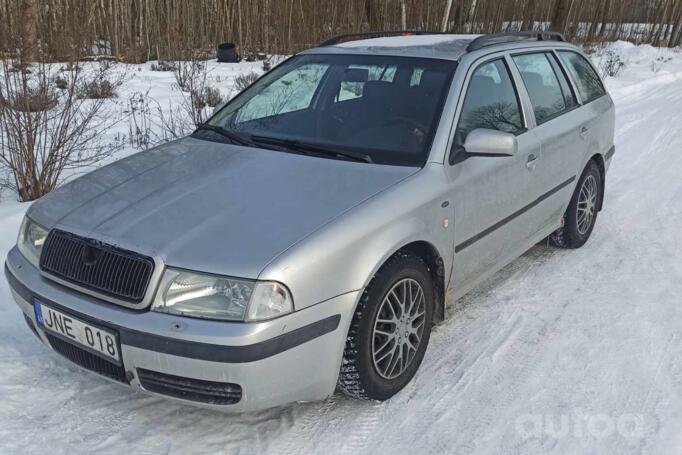 Skoda Octavia 1 generation [restyling] Combi wagon 5-doors