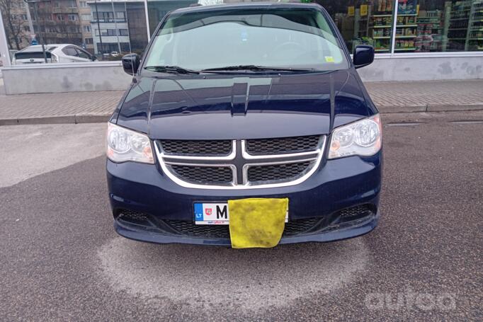 Dodge Caravan 5 generation [restyling] Grand minivan