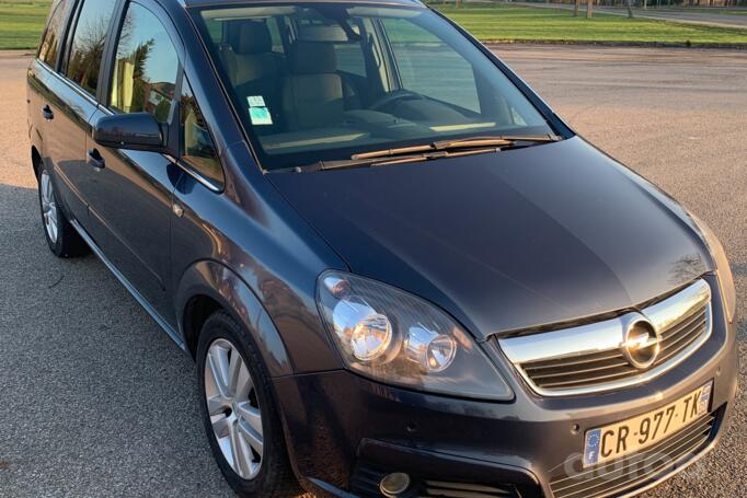 Opel Zafira B Minivan 5-doors