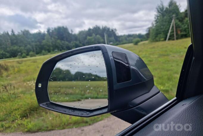 Audi Q5 2 generation Crossover