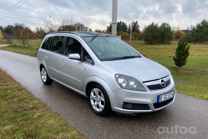 Opel Zafira B Minivan 5-doors