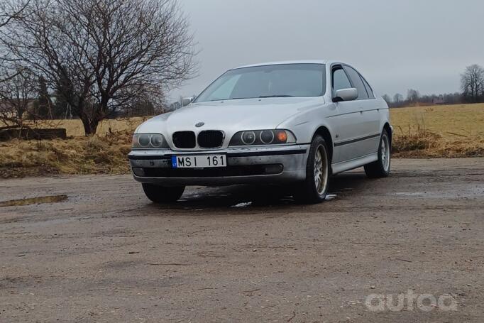 BMW 5 Series E39 Sedan 4-doors