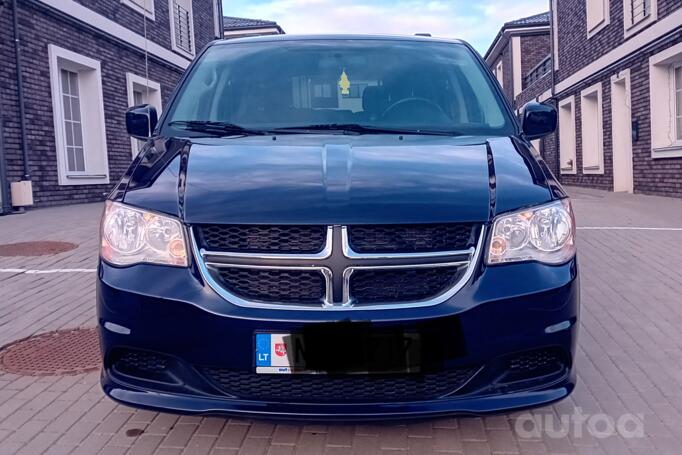 Chrysler Town & Country 5 generation [restyling]