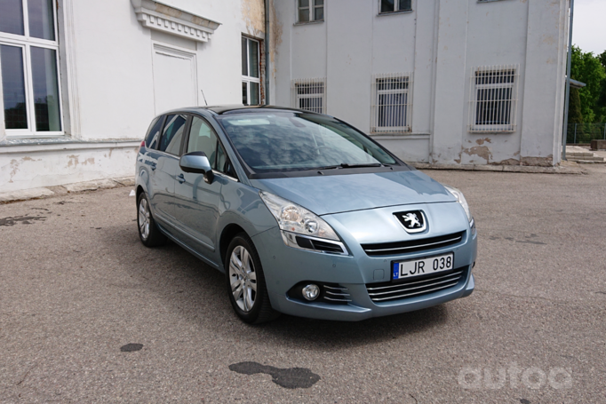 Peugeot 5008 1 generation Minivan