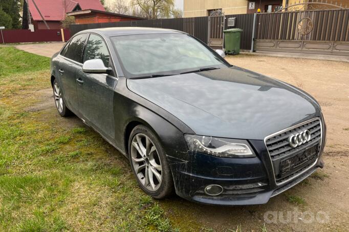 Audi S4 B8/8K Sedan