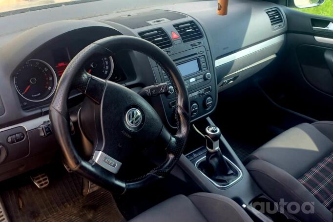 Volkswagen Golf GTI 5 generation