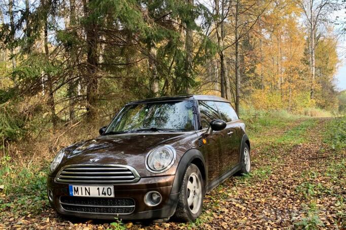 Mini Clubman 1 generation Cooper wagon 4-doors