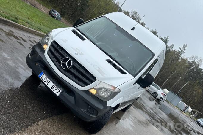 Mercedes-Benz Sprinter Second generation