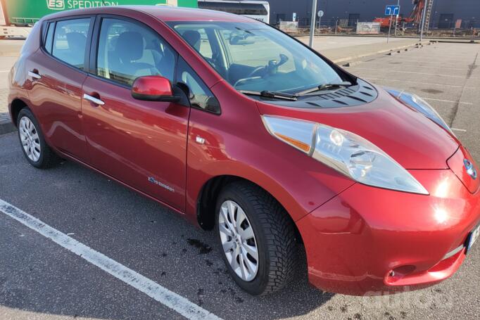 Nissan Leaf 1 generation Hatchback