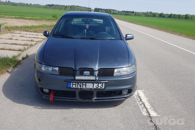 SEAT Leon 1 generation Hatchback