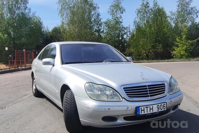 Mercedes-Benz S-Class W220 Sedan 4-doors