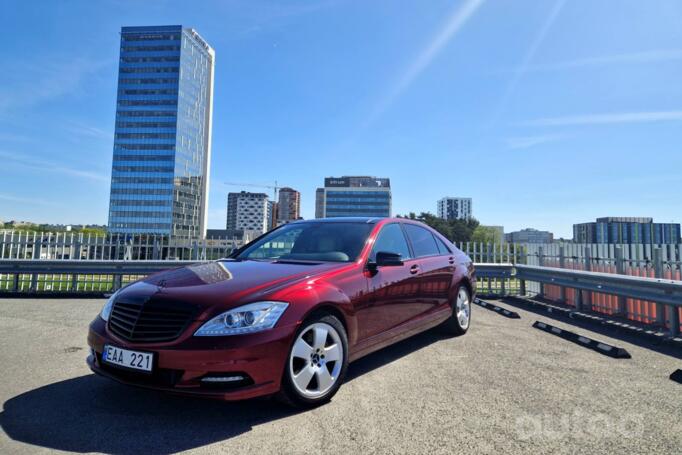 Mercedes-Benz S-Class W221 Sedan Long