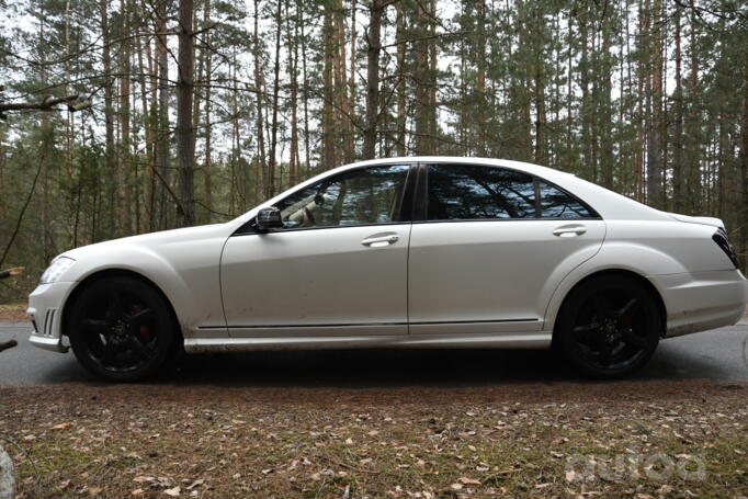 Mercedes-Benz S-Class W221 Sedan Long