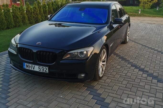BMW 7 Series F01/F02 Sedan