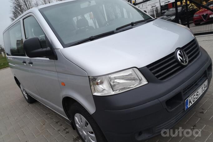 Volkswagen Transporter T5 Minivan 4-doors