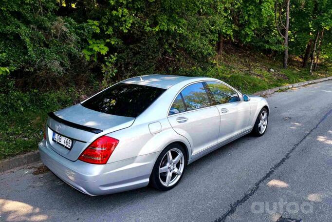 Mercedes-Benz S-Class W221 Sedan 4-doors